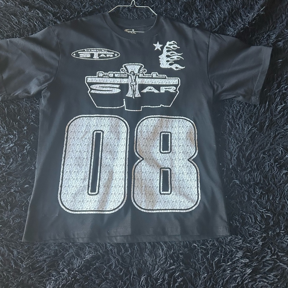 men hellstar shirt, worn once and games with original bag and tags